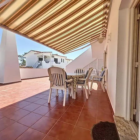 Pineview Terrace And Pool Apartman Olhão