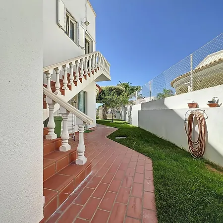 Pineview Terrace And Pool * Olhao