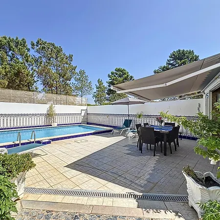 Apartment Pineview Terrace And Pool