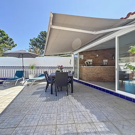 Pineview Terrace And Pool דירה Olhão